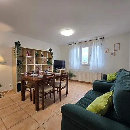 Apartament Adosado Familiar - - Gupo Rh 5 *