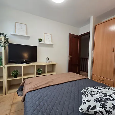 아파트 Adosado Familiar - - Gupo Rh 5 *