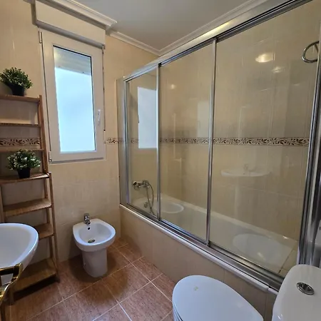 Adosado Familiar - - Gupo Rh 5 아파트