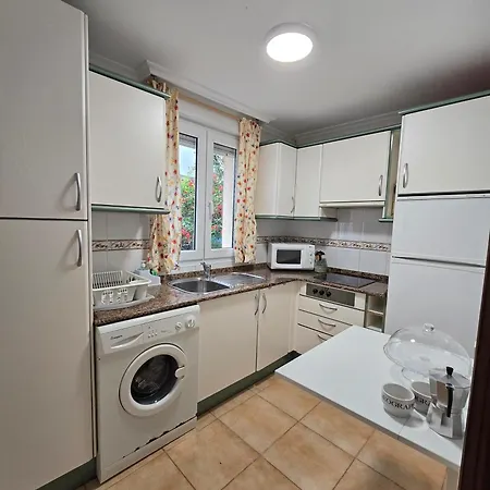 Adosado Familiar - - Gupo Rh 5 아파트 프레렐조